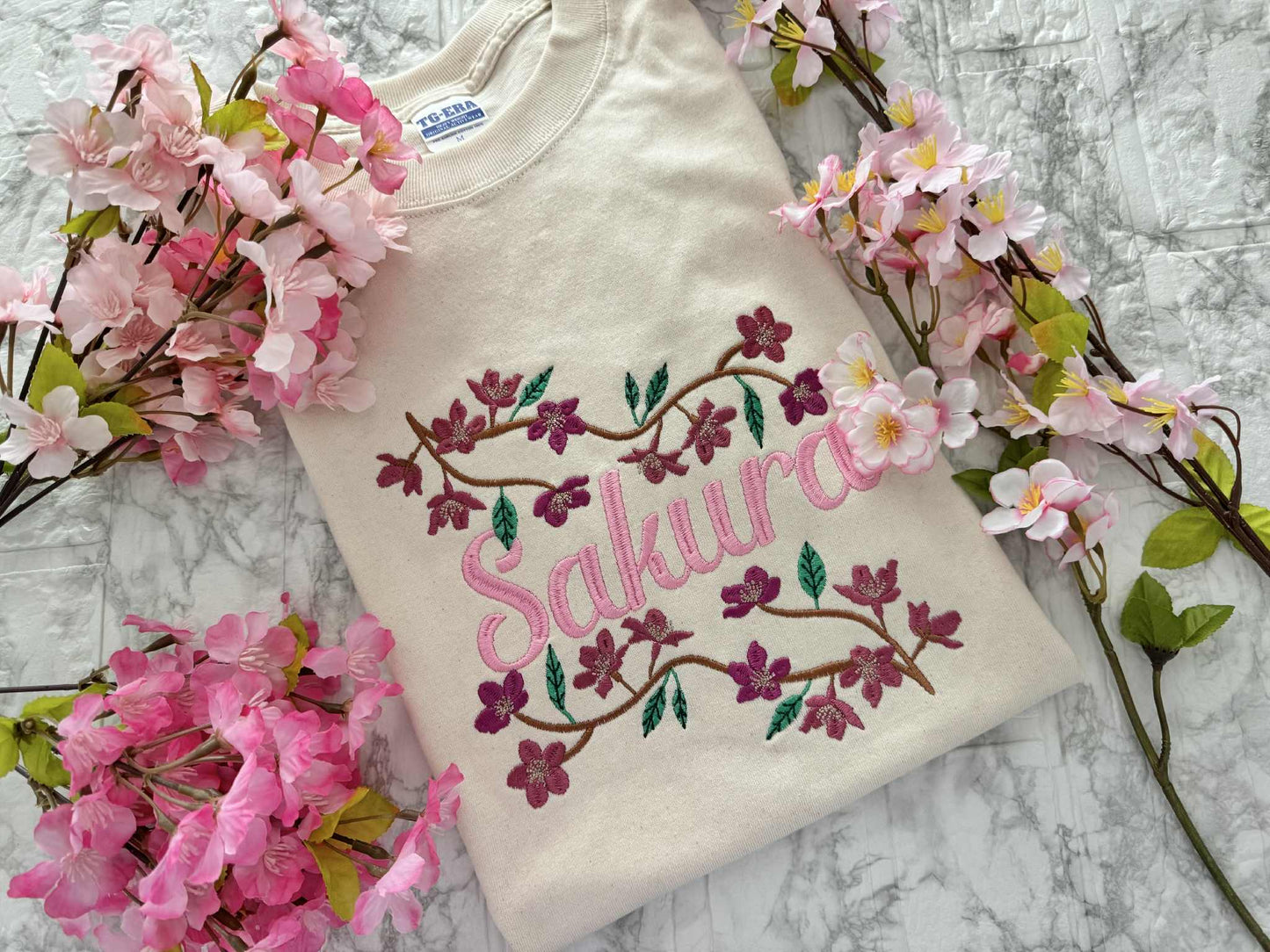 **CREWNECK** Sakura